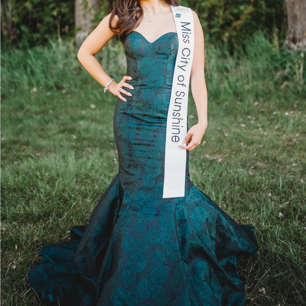 Green Strapless Dress